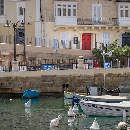 The Rose Hostel سانت جوليان المظهر الخارجي الصورة