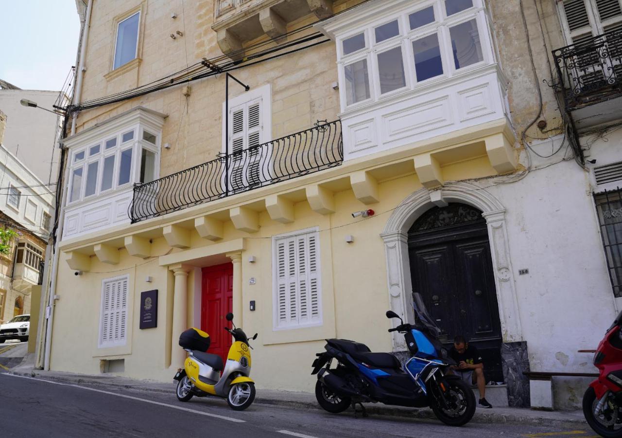 The Rose Hostel سانت جوليان المظهر الخارجي الصورة